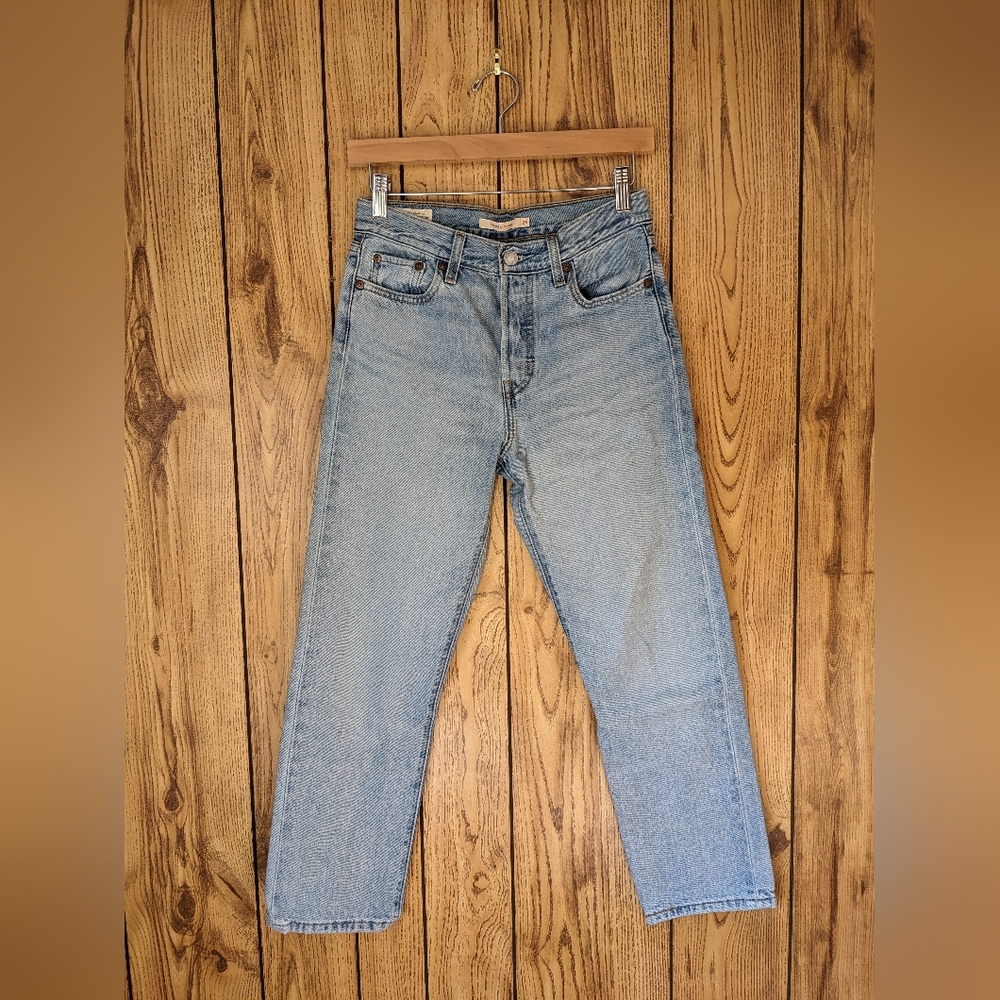 Levi's Wedgie Straight high rise jeans